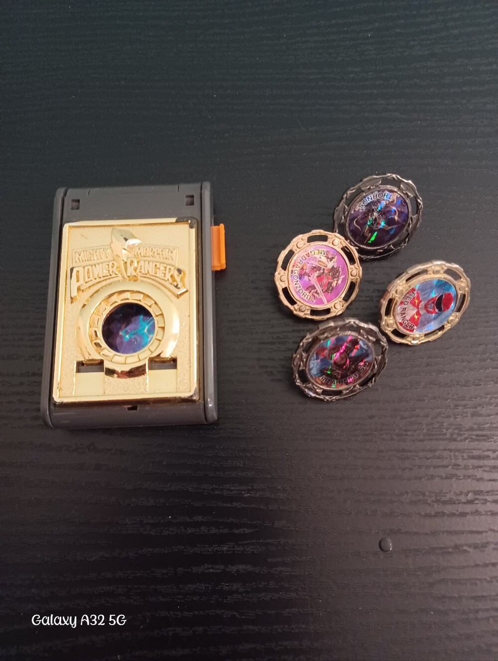 1993 Bandai Mighty Morphin Power Rangers Spin Fighters launcher with 4 tops